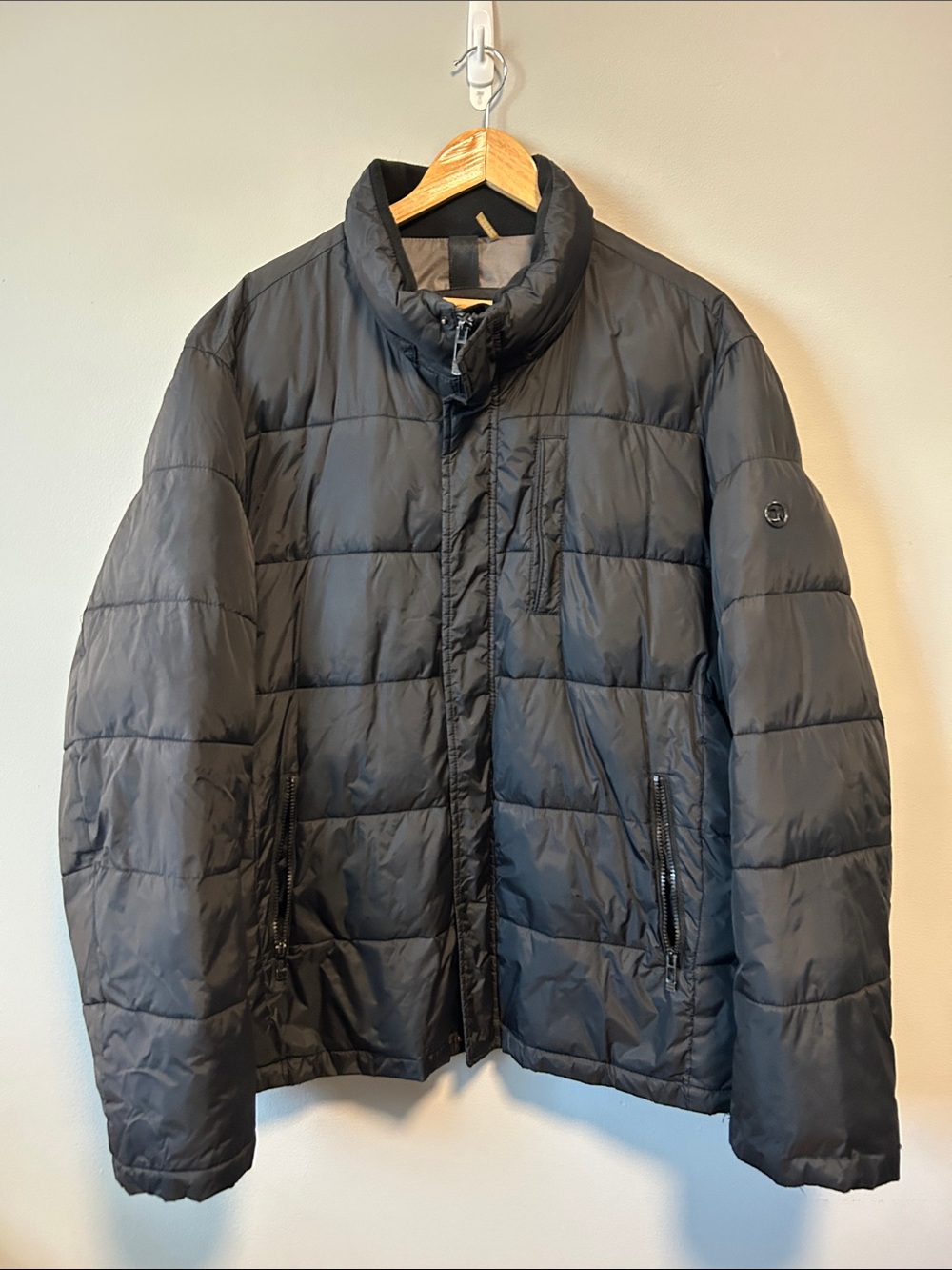 Calvin Klein Men’s Puffer Jacket